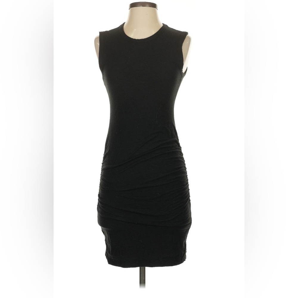 James Perse Classic Black Garment Size 3 
James Perse Size 3 is a Size large